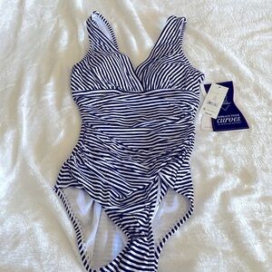 Embrace Your Curves Miracle Brand Black White Swimsuit One Piece Size M 4-6 NWT